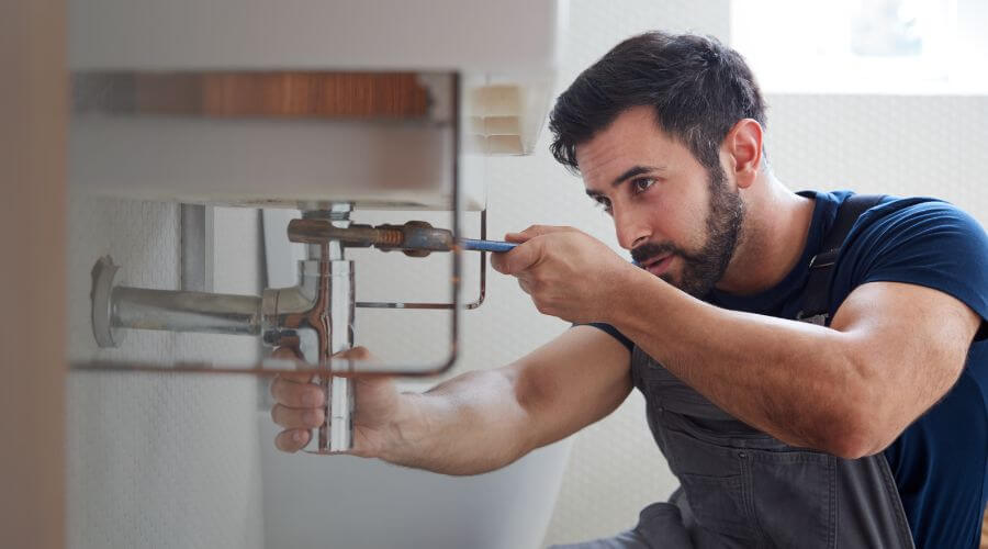 Sink faucet replacement in Hagerman, NM